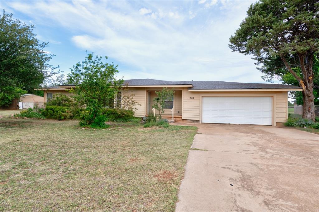 1002 Trundy Street Merkel, TX 79536 - Photo 4 of 40