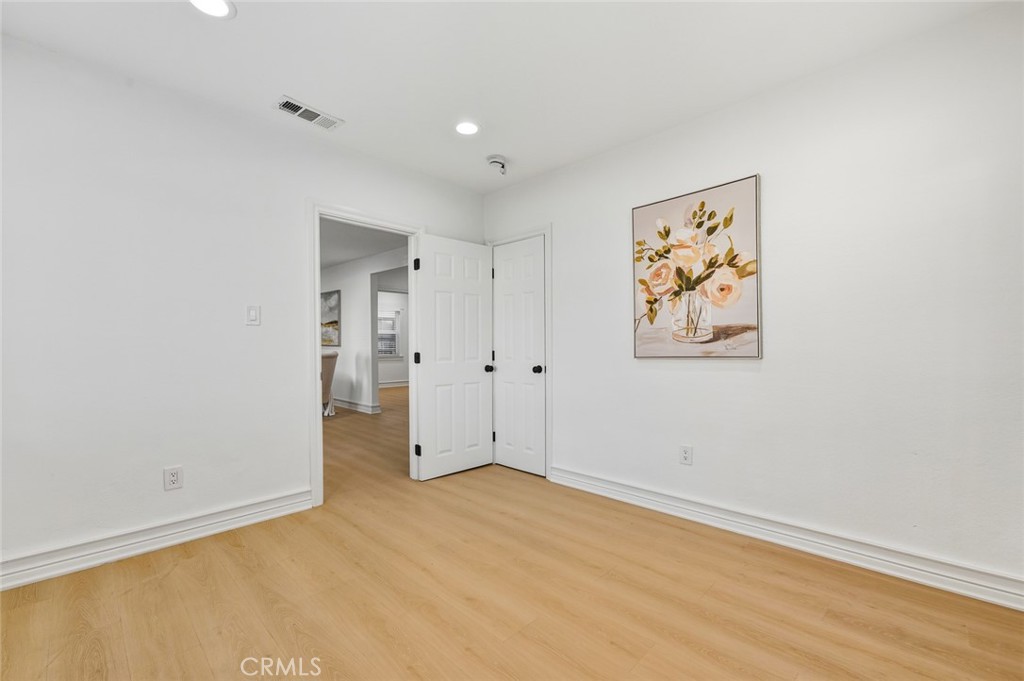 1065 Bennett Avenue Long Beach, CA 90804 - Photo 20 of 44 wooden floor in an empty room
