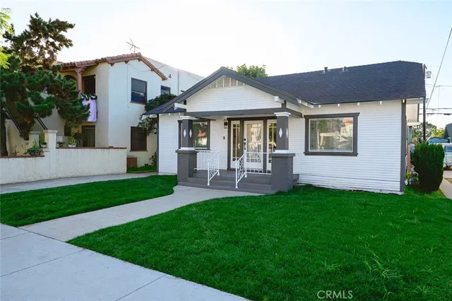 $929,900 | 1065 Bennett Avenue, Long Beach, CA 90804