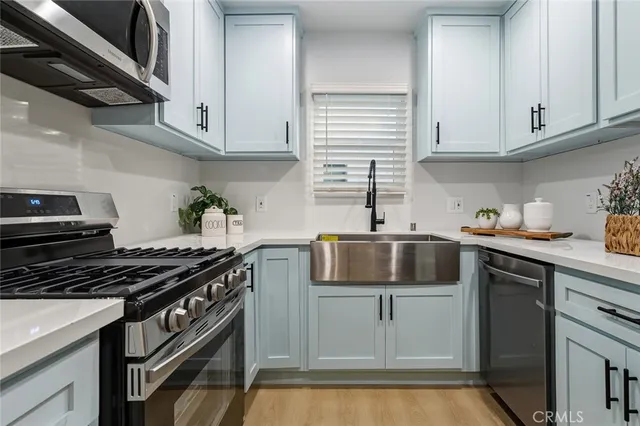 $929,900 | 1065 Bennett Avenue, Long Beach, CA 90804