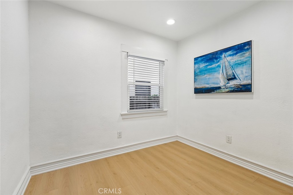1065 Bennett Avenue Long Beach, CA 90804 - Photo 28 of 44 a view of an empty room with a window
