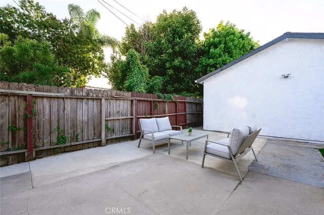 $929,900 | 1065 Bennett Avenue, Long Beach, CA 90804