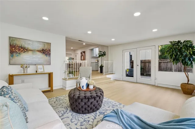 $929,900 | 1065 Bennett Avenue, Long Beach, CA 90804