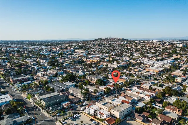 $929,900 | 1065 Bennett Avenue, Long Beach, CA 90804