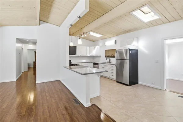 $995,000 | 17 Los Encinos Drive, Del Rey Oaks, CA 93940