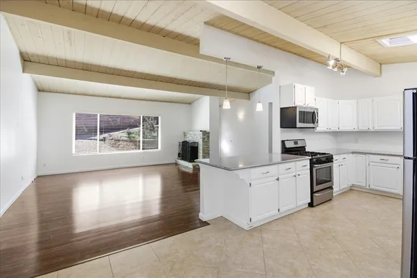 $995,000 | 17 Los Encinos Drive, Del Rey Oaks, CA 93940