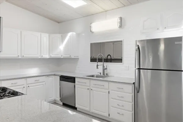 $995,000 | 17 Los Encinos Drive, Del Rey Oaks, CA 93940