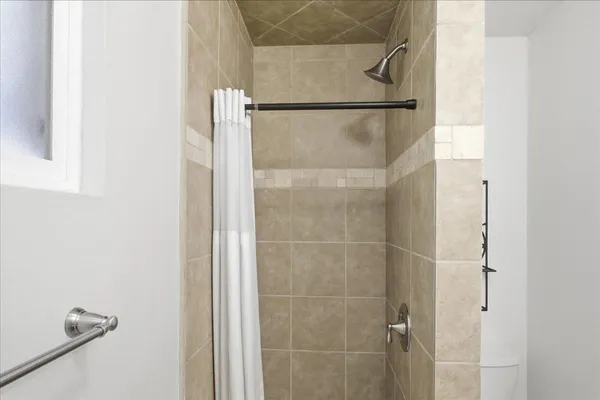 $995,000 | 17 Los Encinos Drive, Del Rey Oaks, CA 93940