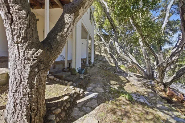 $995,000 | 17 Los Encinos Drive, Del Rey Oaks, CA 93940