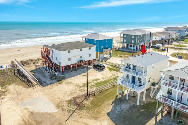 $449,000 | 107 Howard Avenue, Surfside Beach, TX 77541