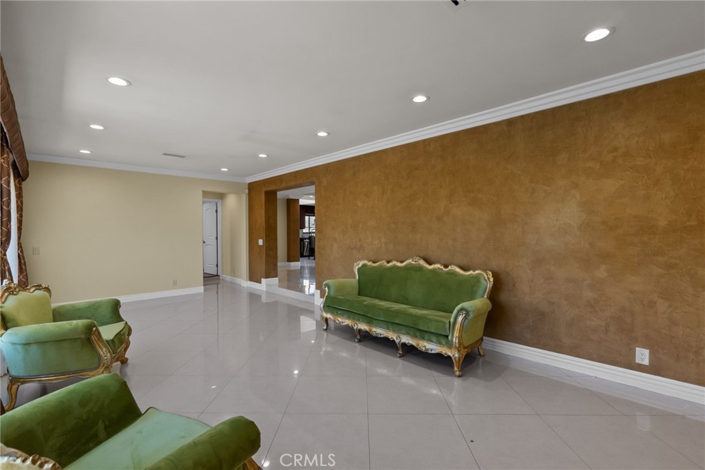 931 University Avenue Burbank, CA 91504 - Photo 34 of 49 a living room with furniture and a rug