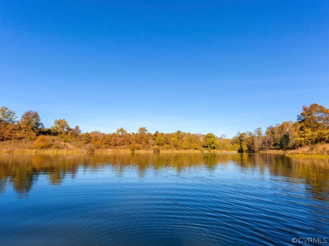 11320 Groves Road New Kent, VA 23124 - Photo 4 of 24 Gallery Image 4