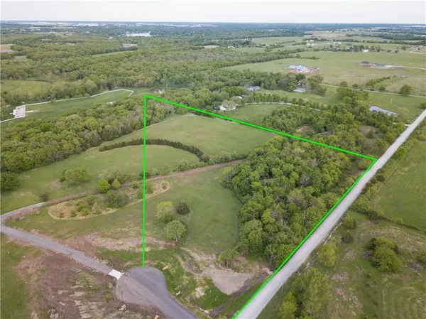 $400,000 | Lot 4 144th Street, Gardner, KS 66030