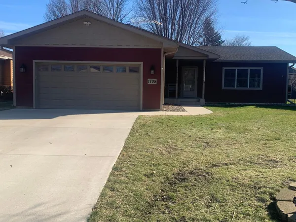 $359,900 | 1705 Allison Drive, Northfield, MN 55057