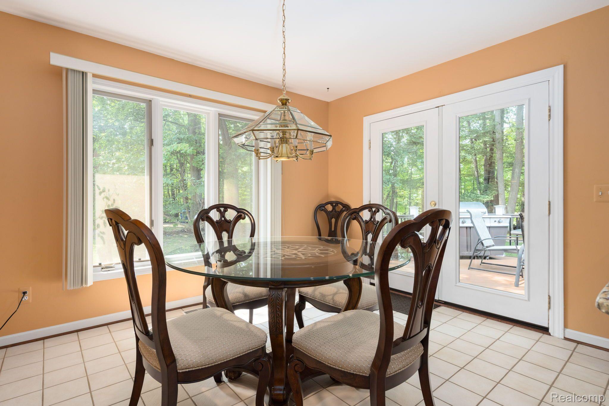 1934 Brookfield Road Rochester, MI 48306 - Photo 15 of 50 Gallery Image 15