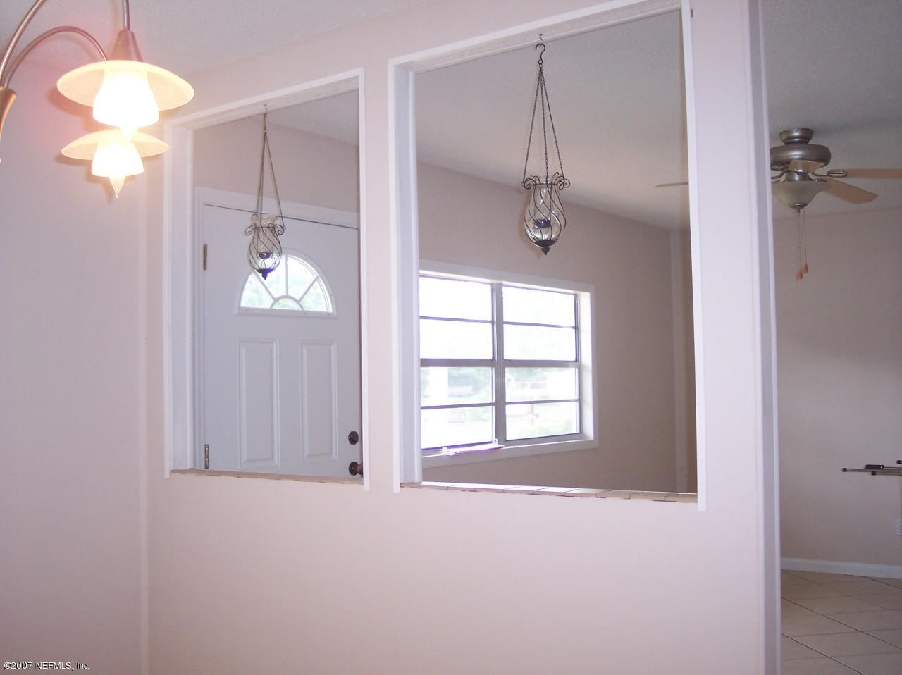 10424 Stone Road Jacksonville, FL 32246 - Photo 3 of 4 Interior
