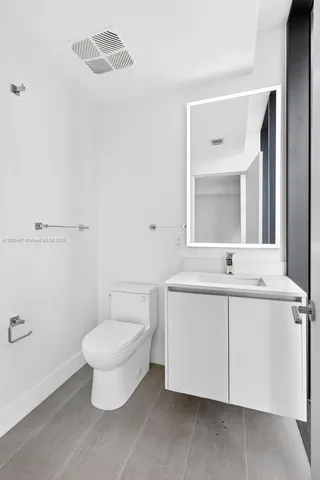 $3,300,000 | 700 Northeast 24th Street, Unit 3801, Miami, FL 33137