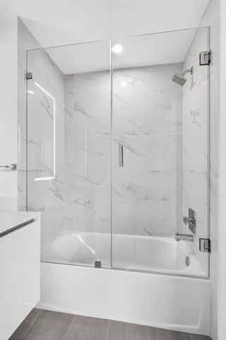 $3,300,000 | 700 Northeast 24th Street, Unit 3801, Miami, FL 33137