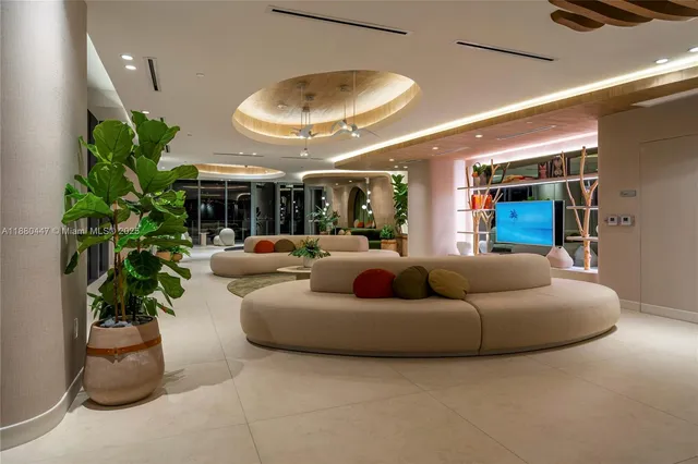 $3,300,000 | 700 Northeast 24th Street, Unit 3801, Miami, FL 33137