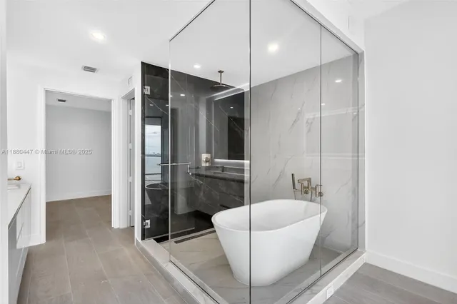 $3,300,000 | 700 Northeast 24th Street, Unit 3801, Miami, FL 33137