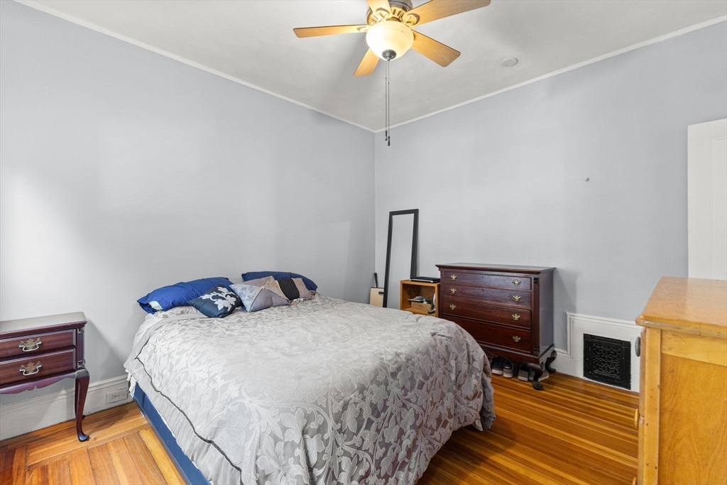 202 Rochambeau Avenue, Unit 2 Providence, RI 02906 - Photo 12 of 34