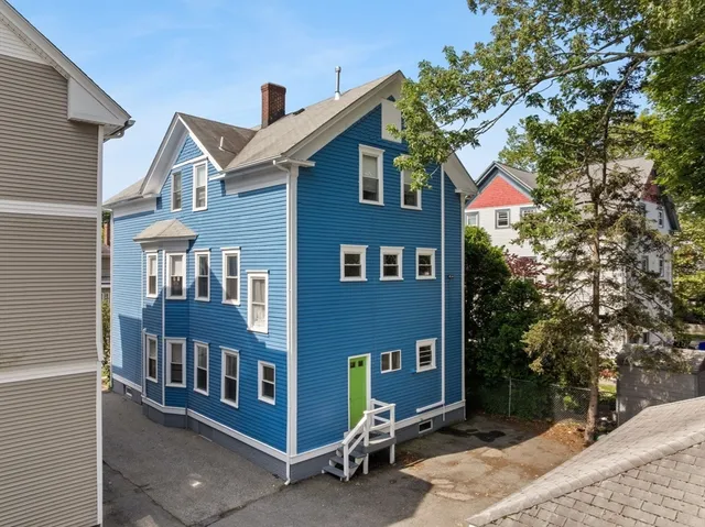 $350,000 | 202 Rochambeau Avenue, Unit 2, Providence, RI 02906