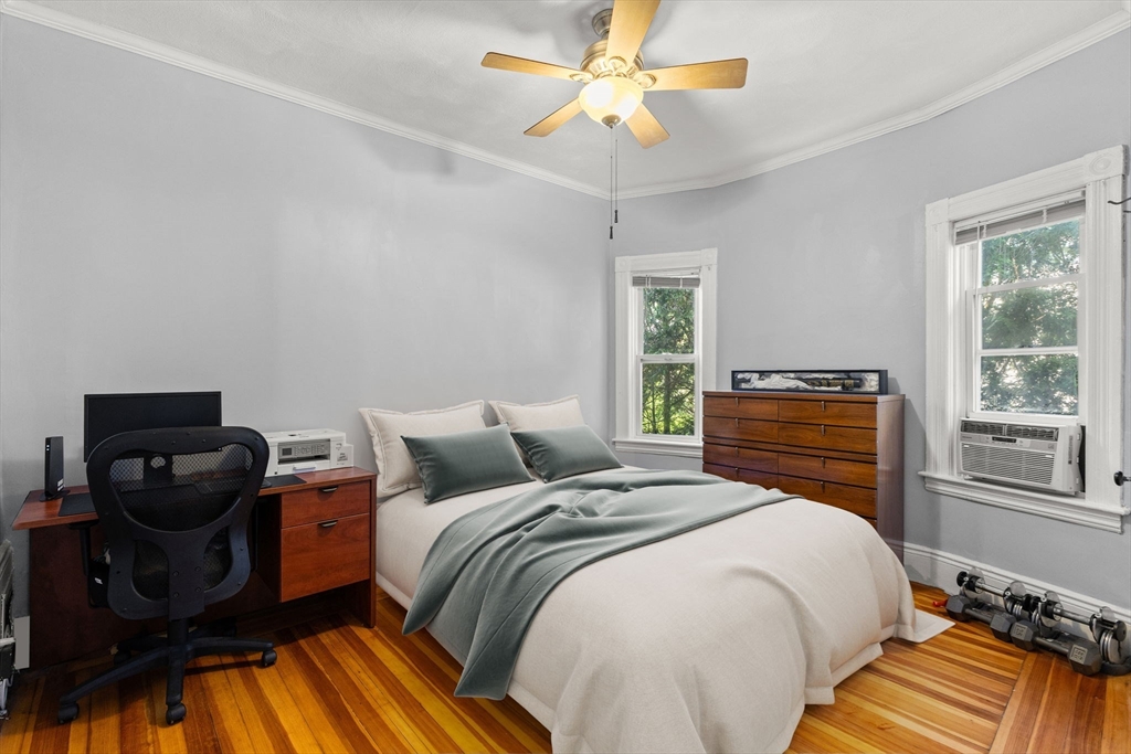 202 Rochambeau Avenue, Unit 2 Providence, RI 02906 - Photo 18 of 34