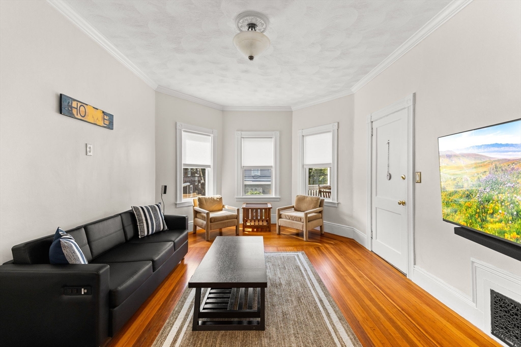 202 Rochambeau Avenue, Unit 2 Providence, RI 02906 - Photo 26 of 34