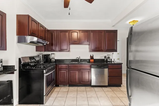 $350,000 | 202 Rochambeau Avenue, Unit 2, Providence, RI 02906