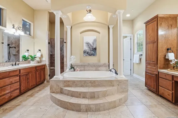 $1,749,000 | 16227 San Cayetano, Helotes, TX 78023