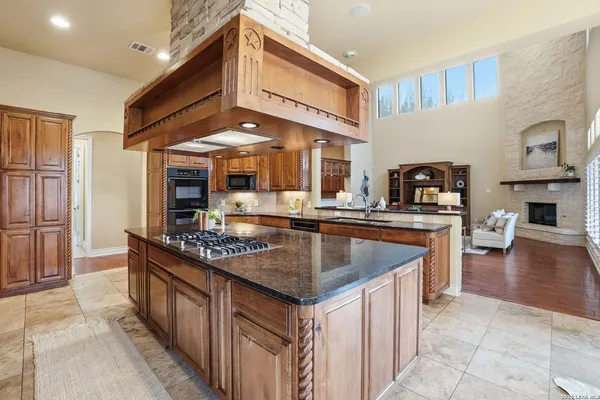 $1,749,000 | 16227 San Cayetano, Helotes, TX 78023