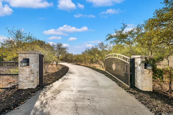 $1,749,000 | 16227 San Cayetano, Helotes, TX 78023