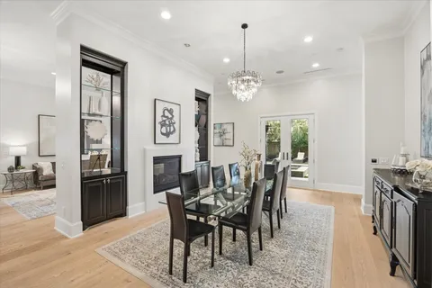 $3,295,000 | 711 Timber Hill Drive, Hedwig Village, TX 77024