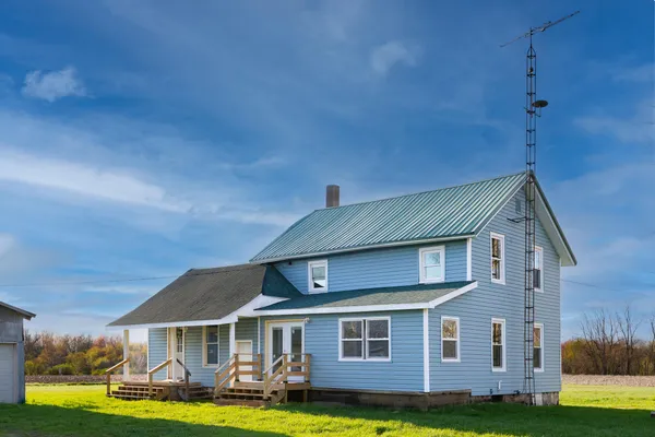 $284,900 | 2980 Budd Road, Stockbridge, MI 49285