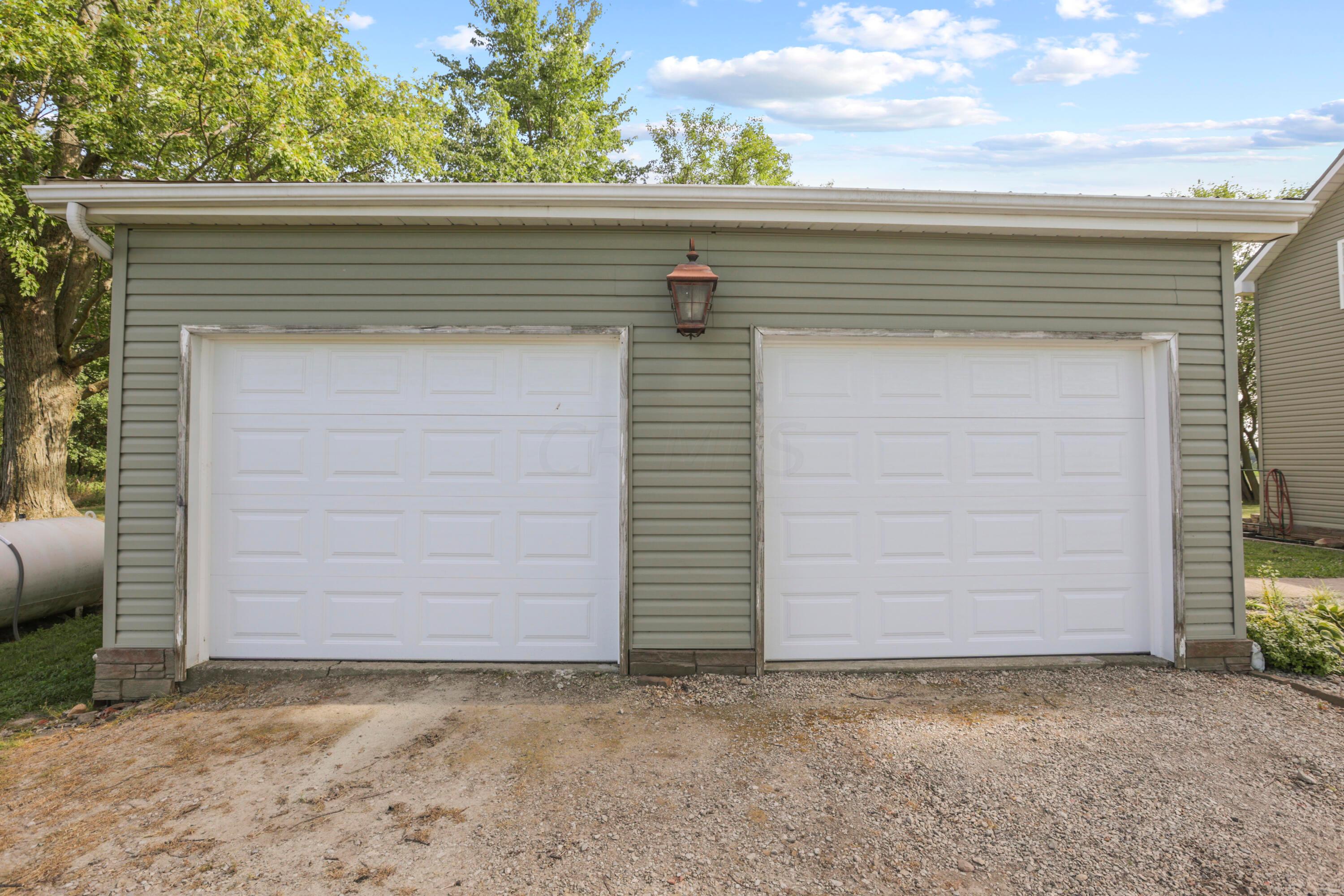 13933 Bethel Road Croton, OH 43013 - Photo 17 of 51 2 car garage
