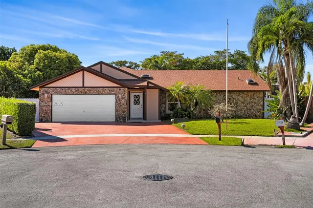 $710,000 | 8920 Northwest 15th Street, Pembroke Pines, FL 33024