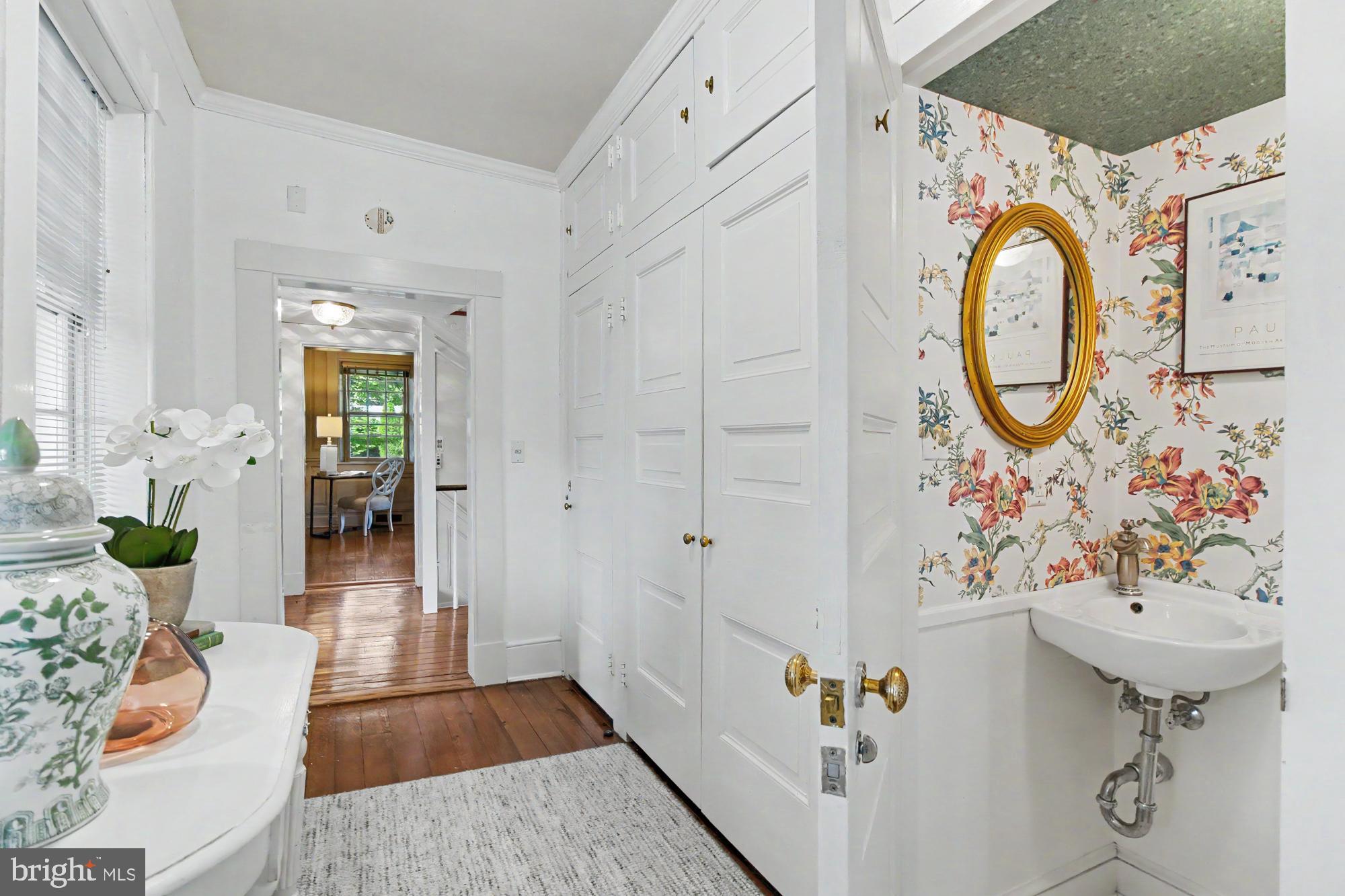 18535 Foreston Road Parkton, MD 21120 - Photo 20 of 101 Powder room.