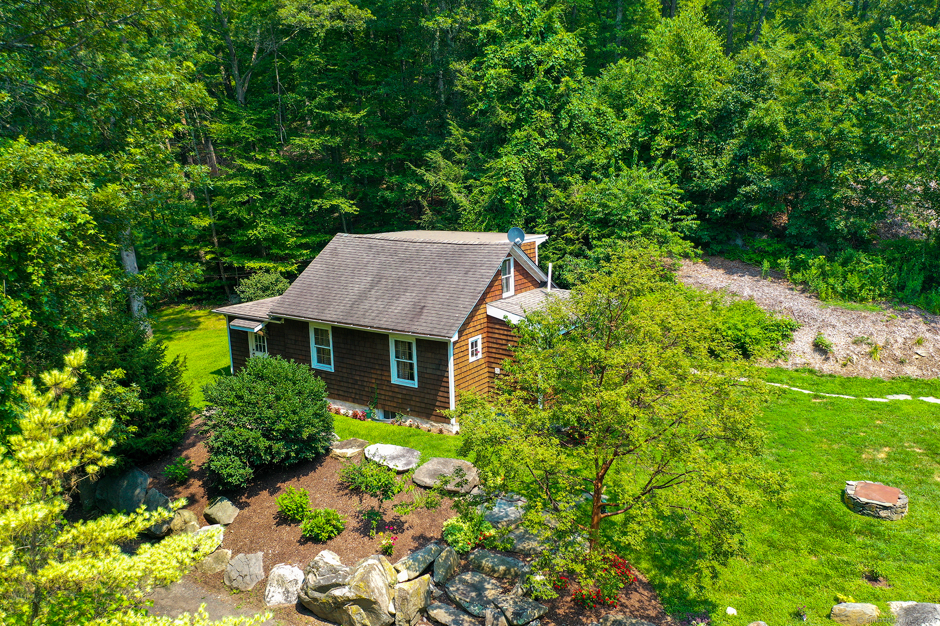 167 Toddy Hill Road Newtown, CT 06482 - Photo 3 of 17