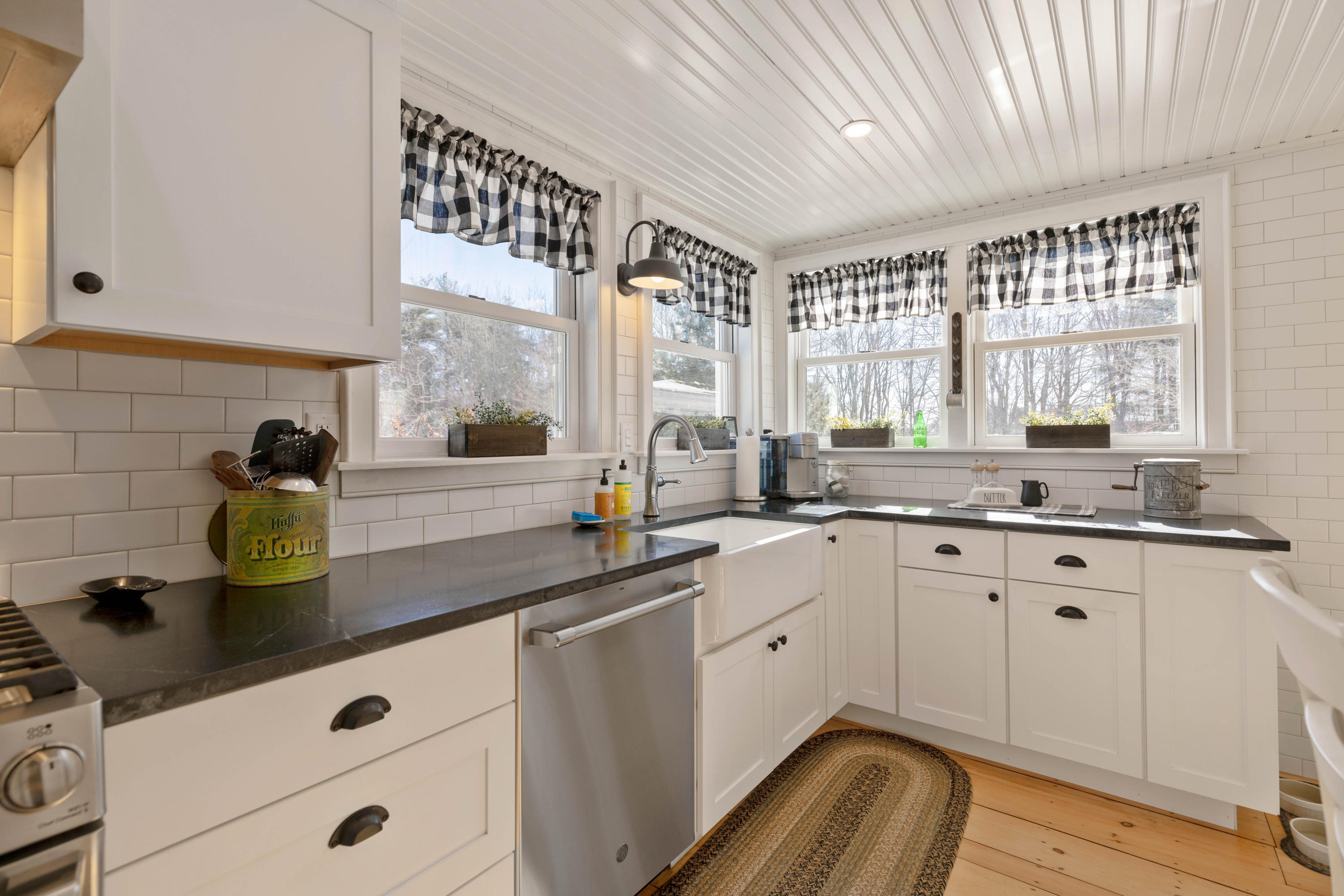 1 Quail Ridge Drive Gorham, ME 04038 - Photo 15 of 63 1 (31)