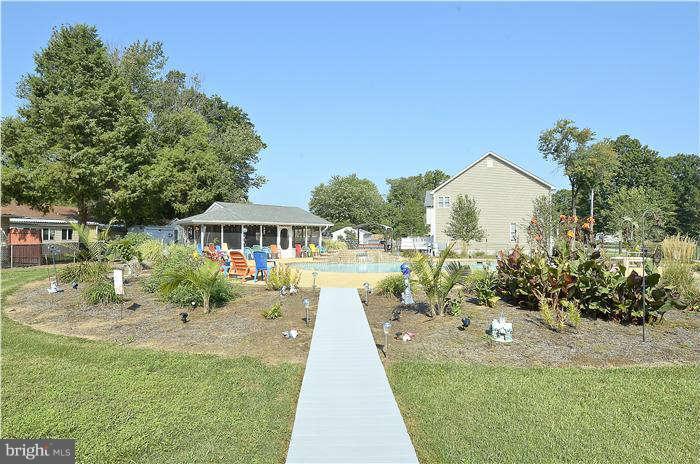 924 Winding Road Edgewater, MD 21037 - Photo 25 of 30 Exterior (General)