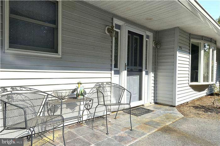 924 Winding Road Edgewater, MD 21037 - Photo 26 of 30 Exterior (General)