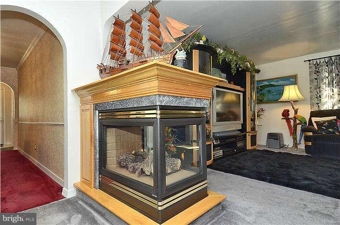 924 Winding Road Edgewater, MD 21037 - Photo 10 of 30 Interior (General)