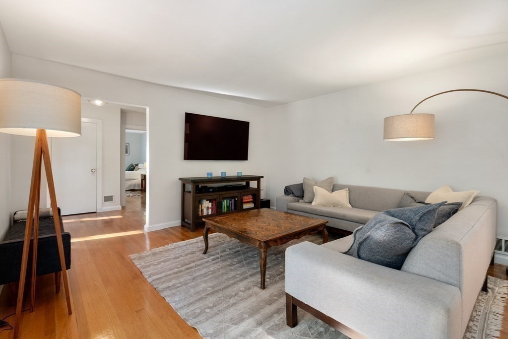 61 Moore Road Sudbury, MA 01776 - Photo 6 of 26 Gallery Image 6