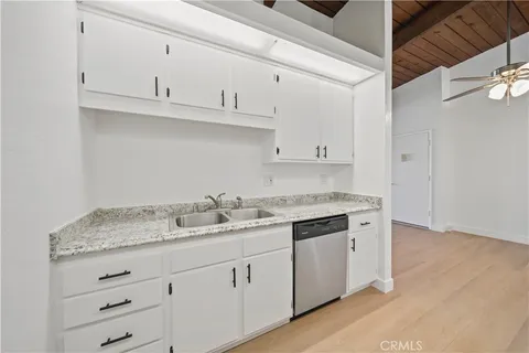 $475,000 | 23930 Los Codona Avenue, Unit 204, Torrance, CA 90505