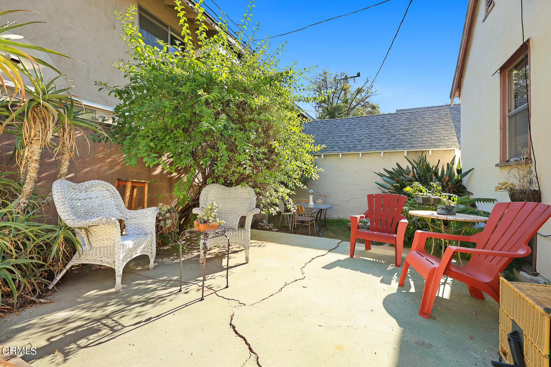 2536 Devonshire Lane Altadena, CA 91001 - Photo 25 of 32 a view of yard with outdoor seating