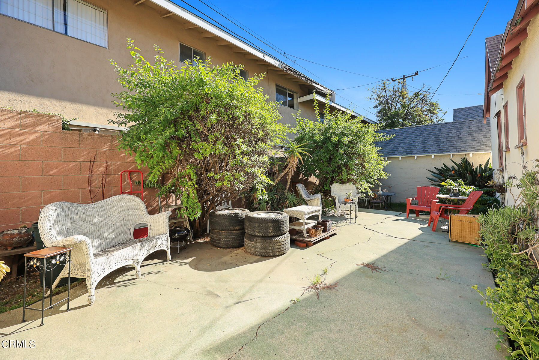 2536 Devonshire Lane Altadena, CA 91001 - Photo 28 of 32 a backyard of a house with outdoor seating