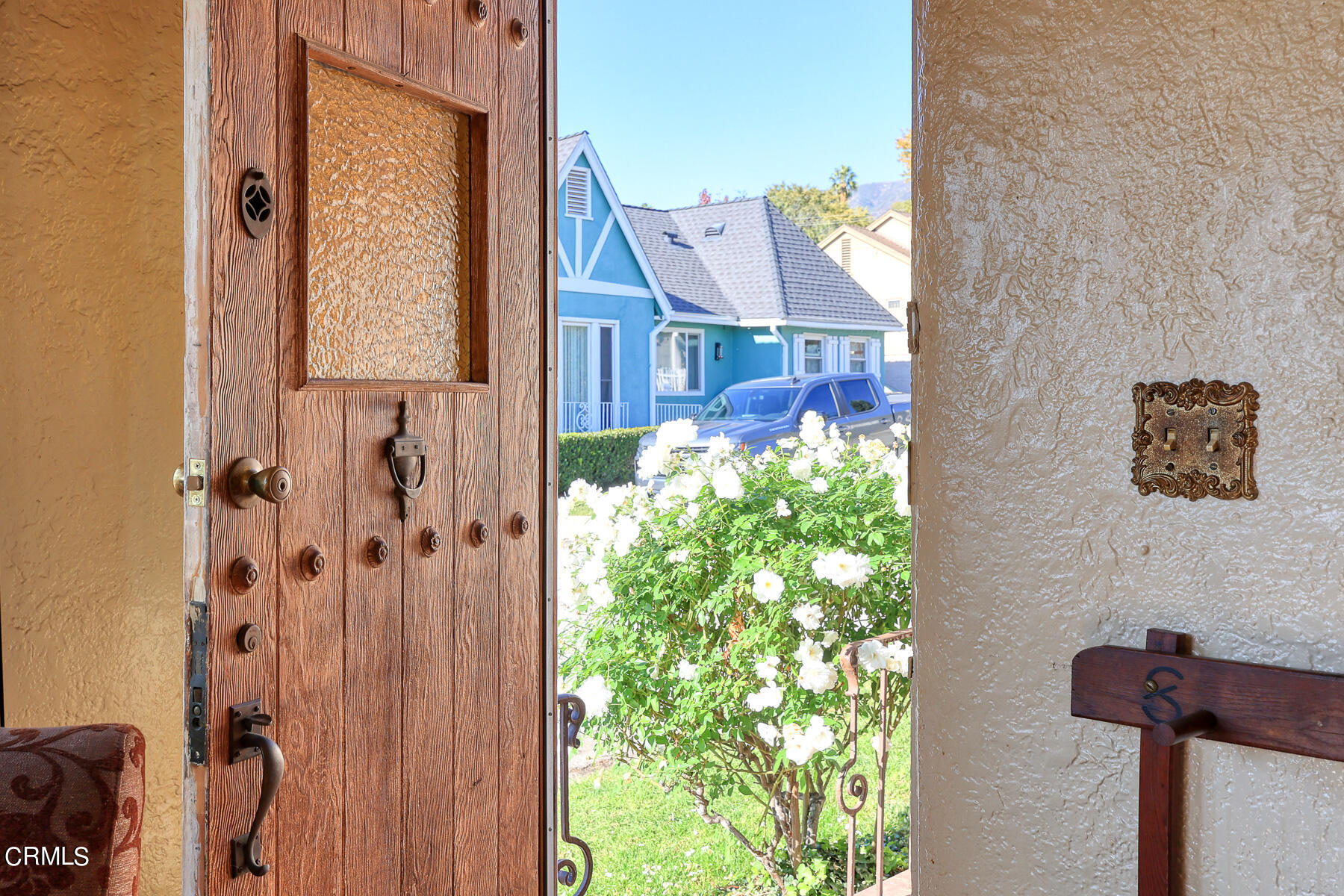 2536 Devonshire Lane Altadena, CA 91001 - Photo 6 of 32