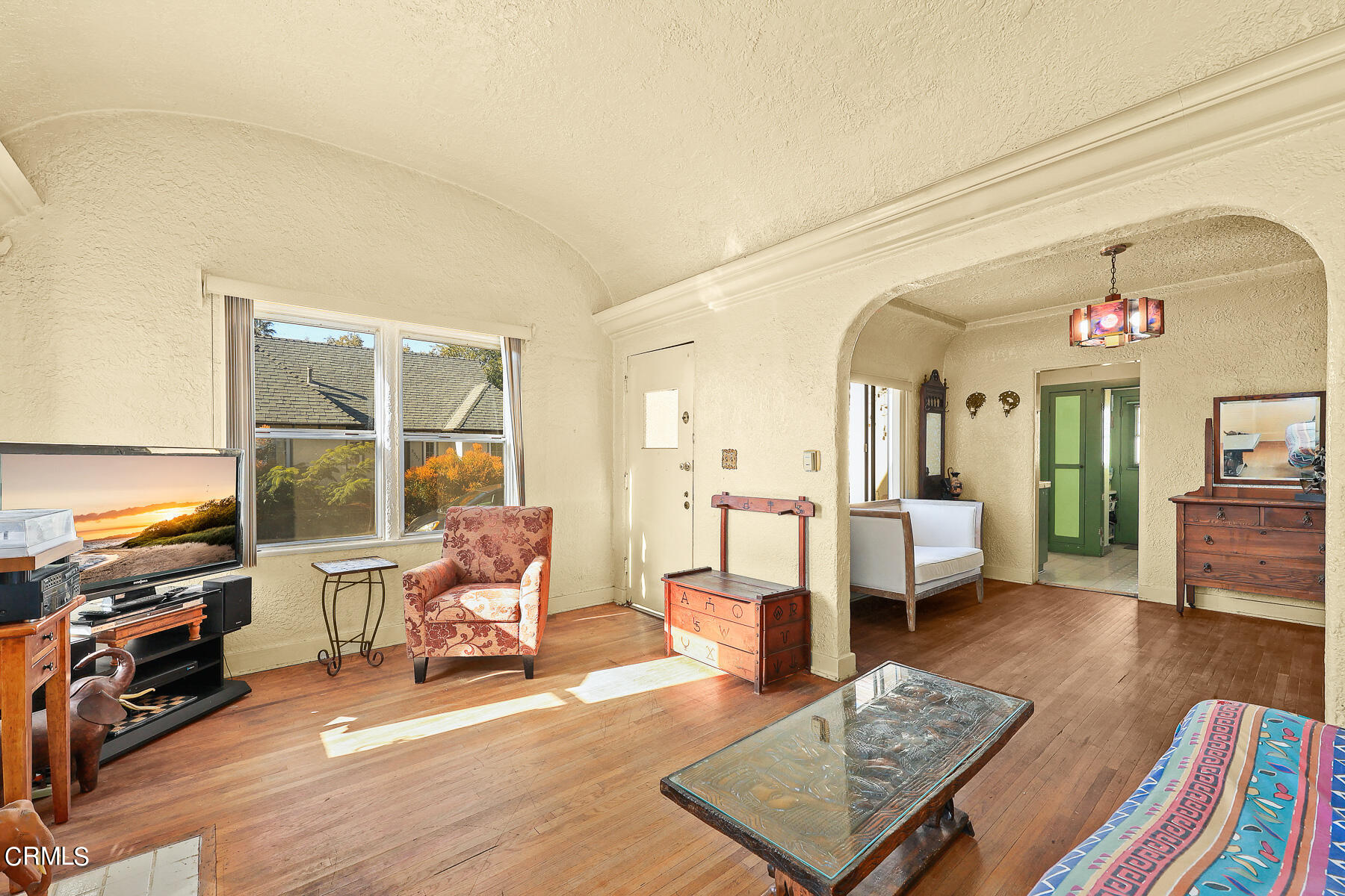 2536 Devonshire Lane Altadena, CA 91001 - Photo 10 of 32 a living room with furniture and a wooden floor