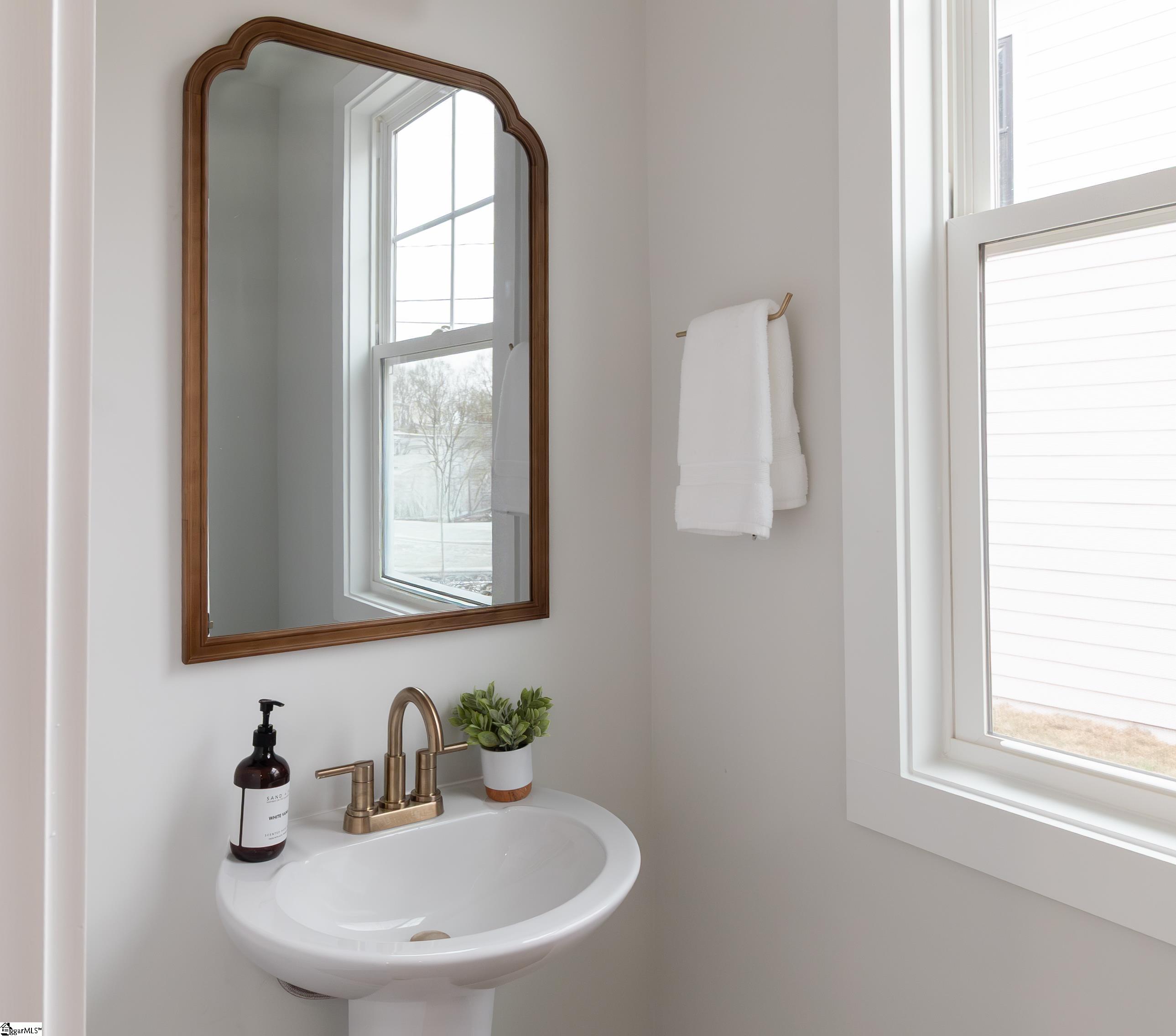 116 Spartanburg Street Greenville, SC 29607 - Photo 7 of 36