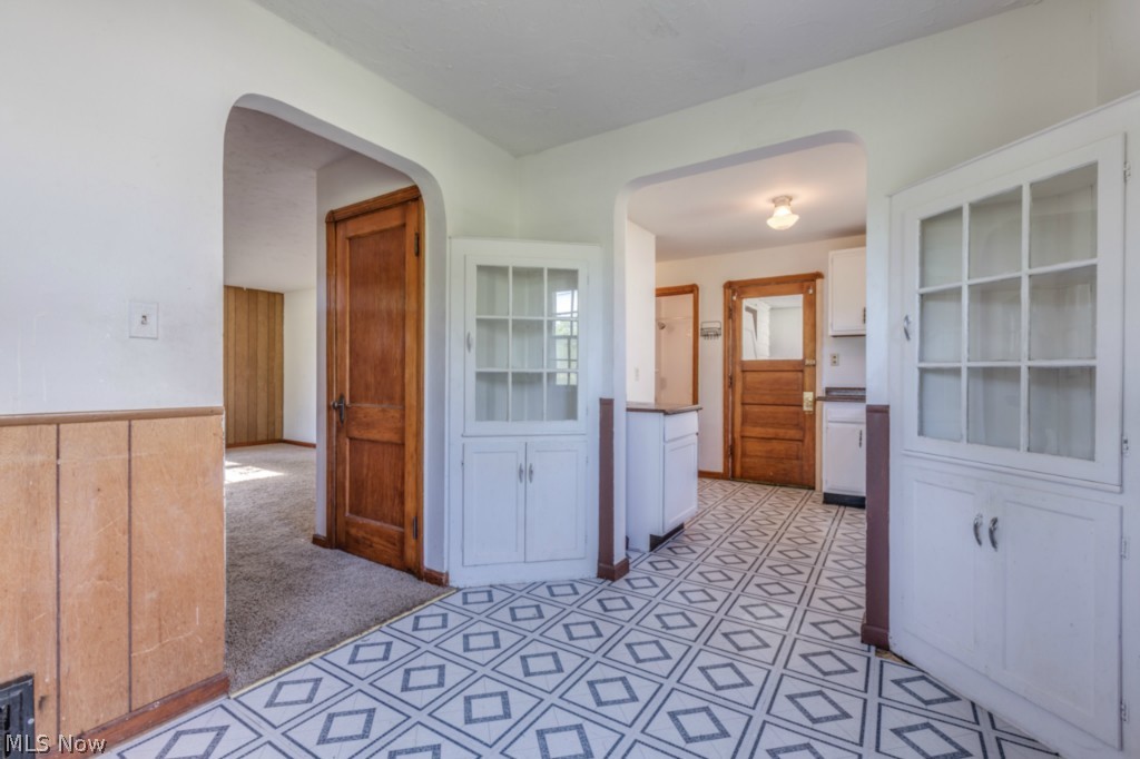 26193 Tryon Road Bedford, OH 44146 - Photo 7 of 23 Gallery Image 7